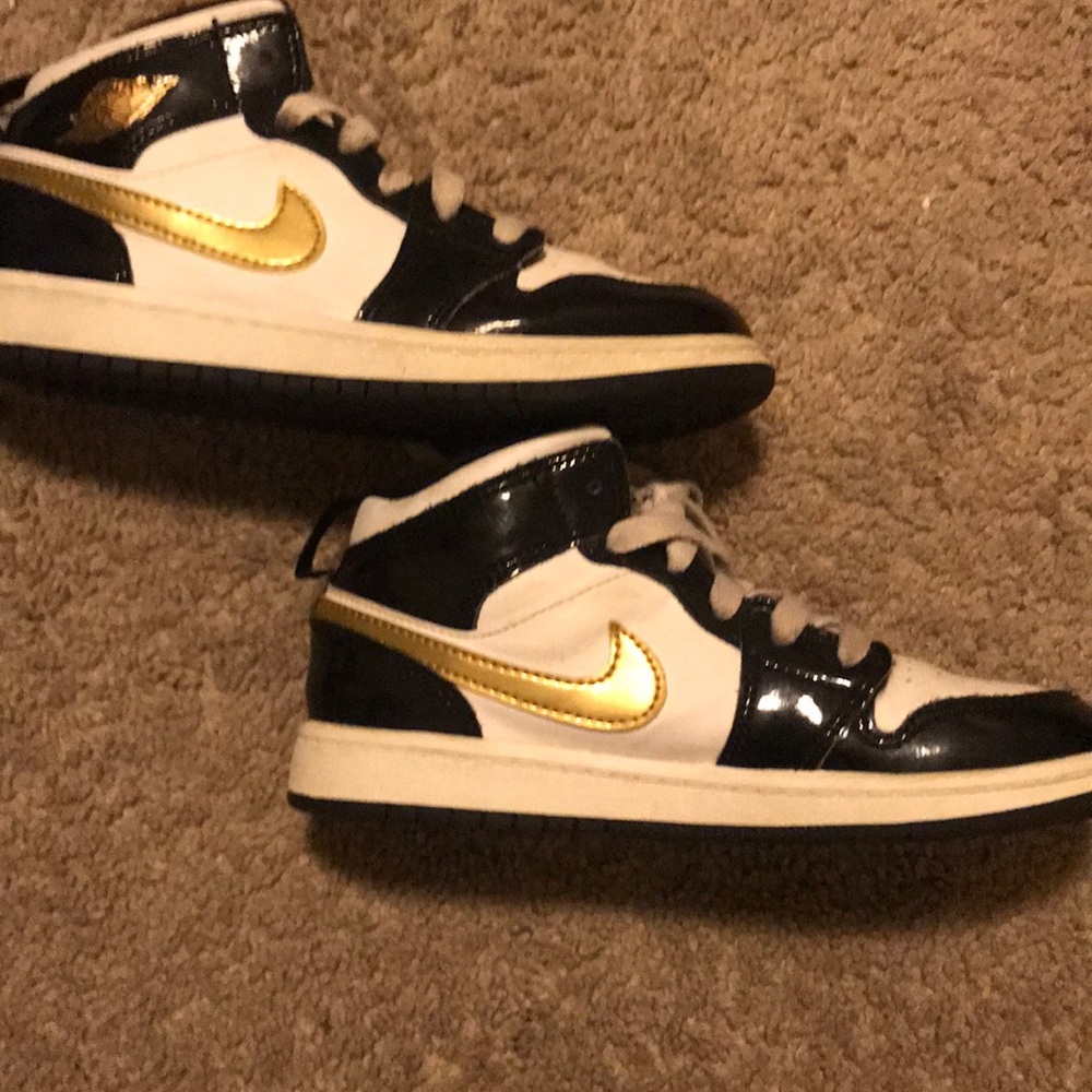 Nike shoes